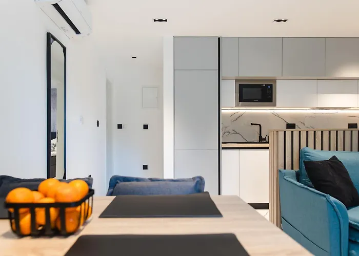Sunset Bay Luxury Apartment